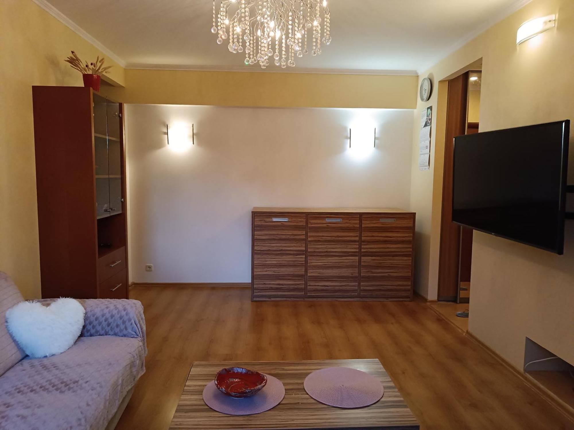 Quiet Dzelzavas Street Apartment ريغا المظهر الخارجي الصورة