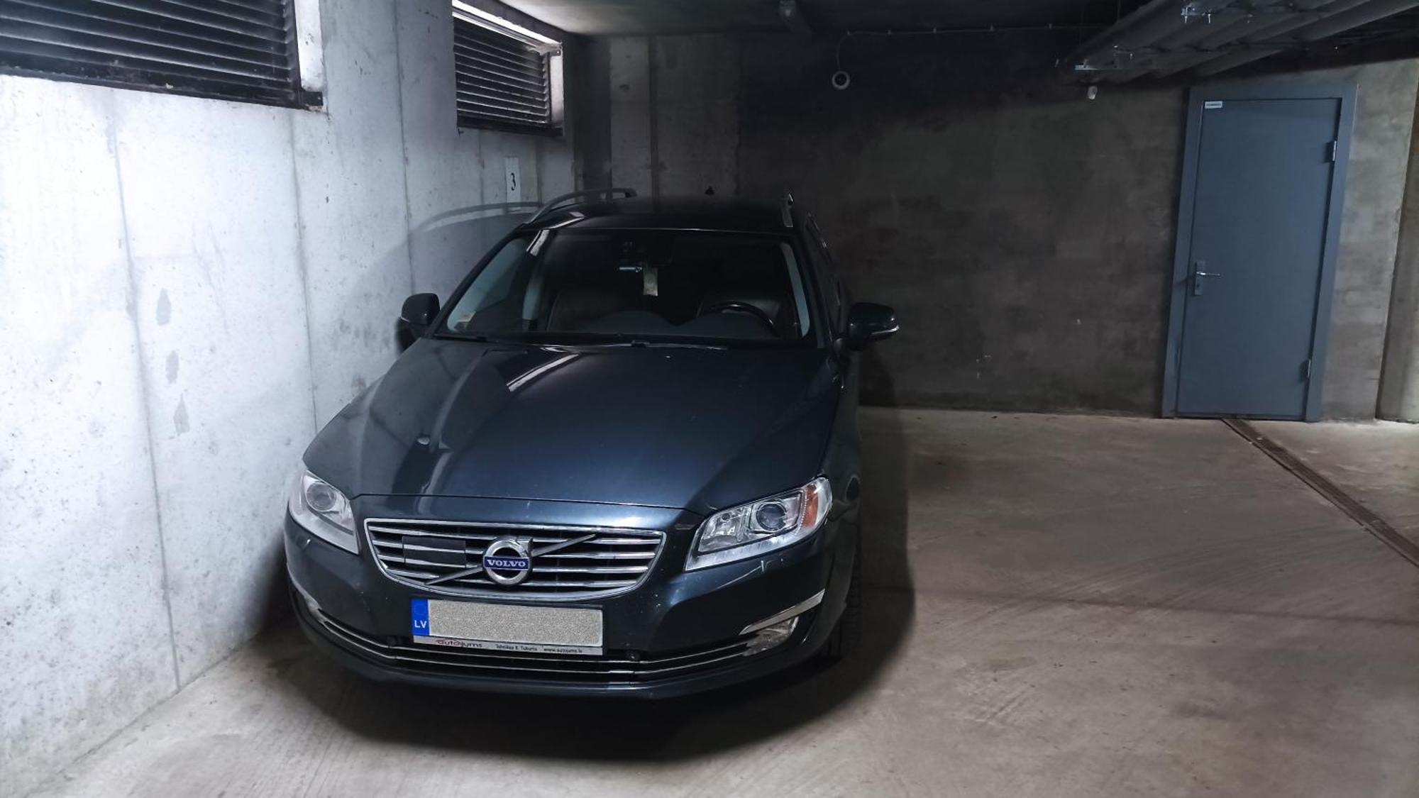 Quiet Dzelzavas Street Apartment ريغا المظهر الخارجي الصورة